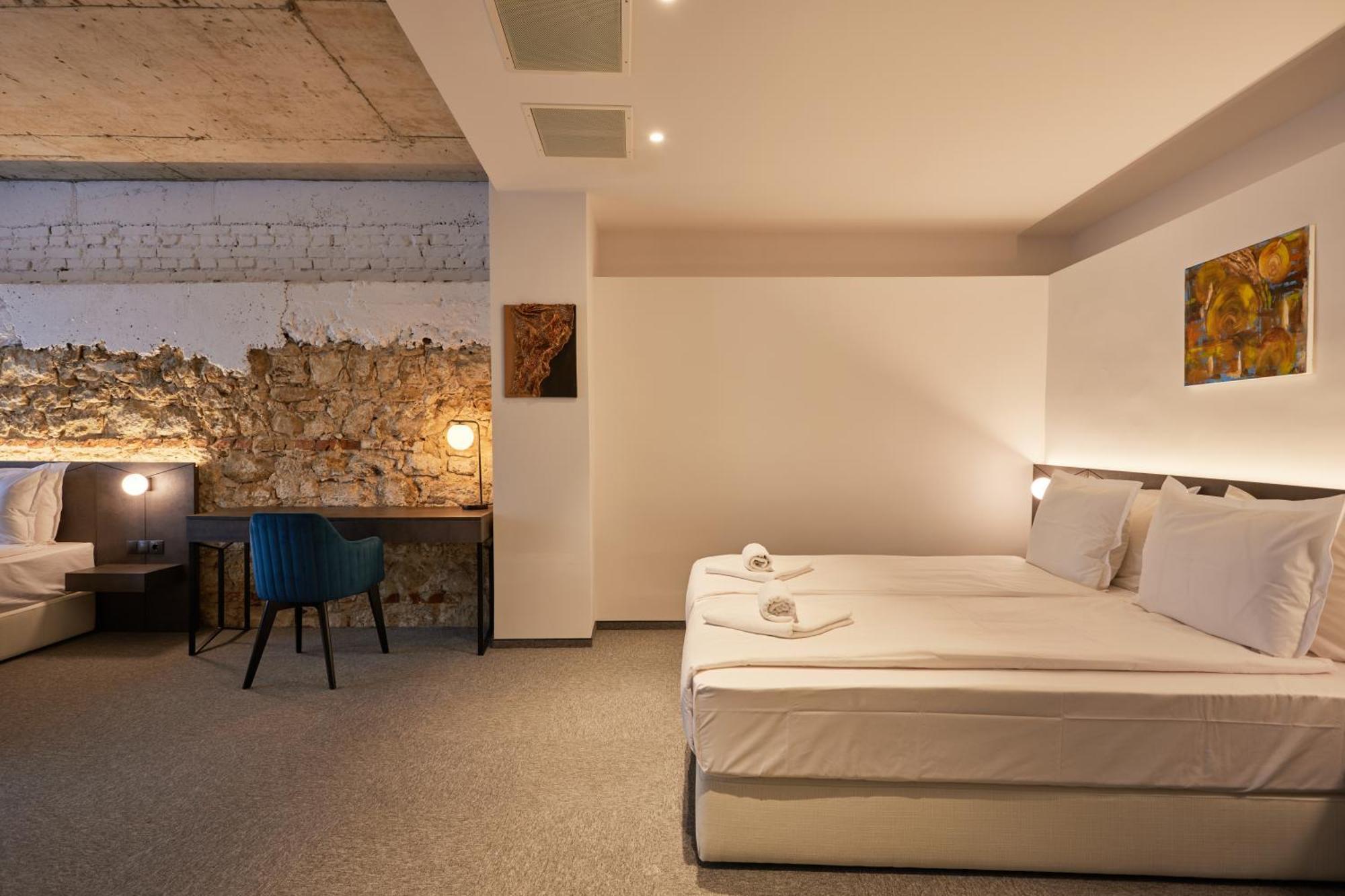 Bizarre Boutique Hotel Varna Exterior photo